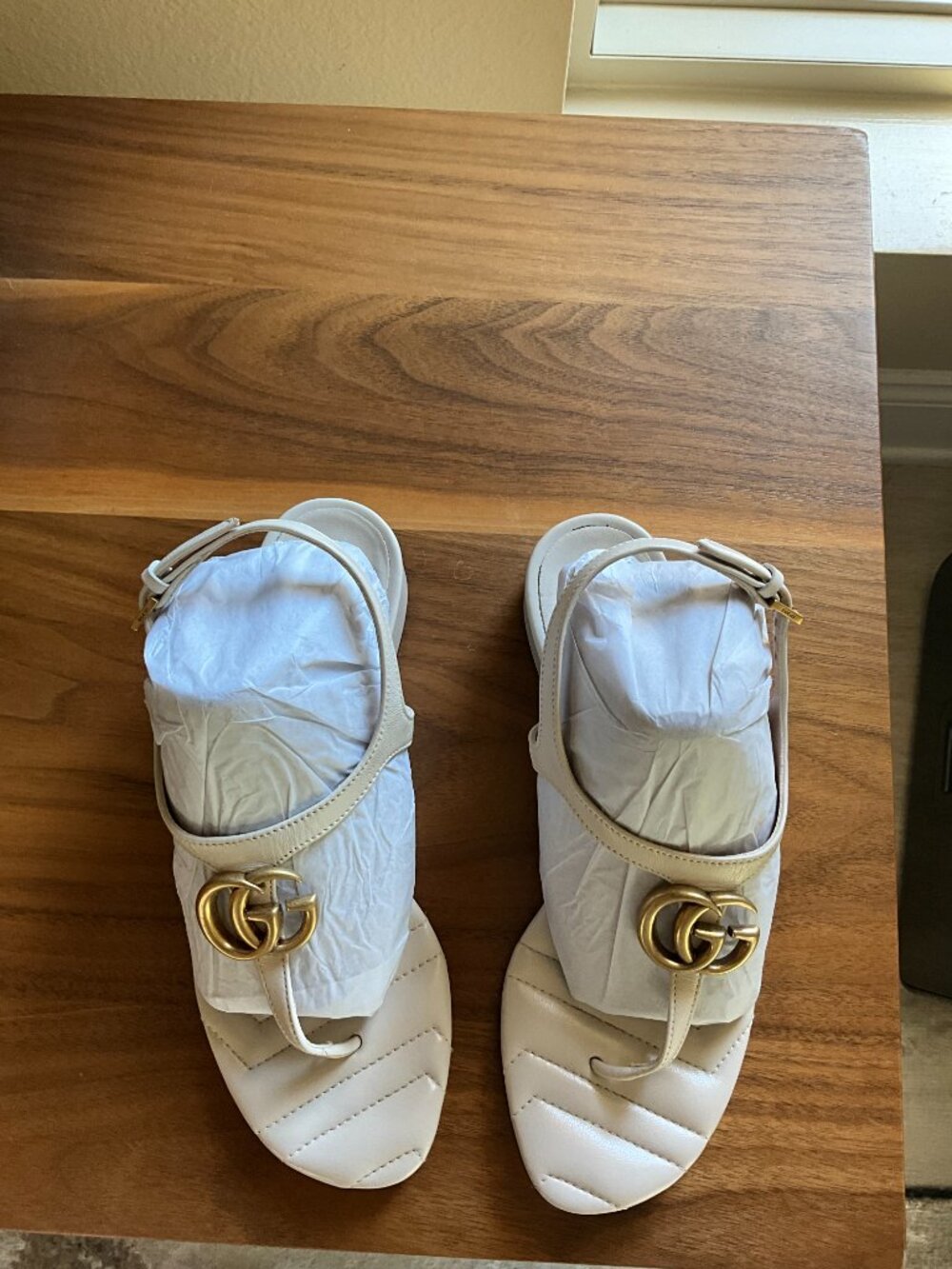 Gucci Marmont Double G thong sandals - Picture 2 of 13